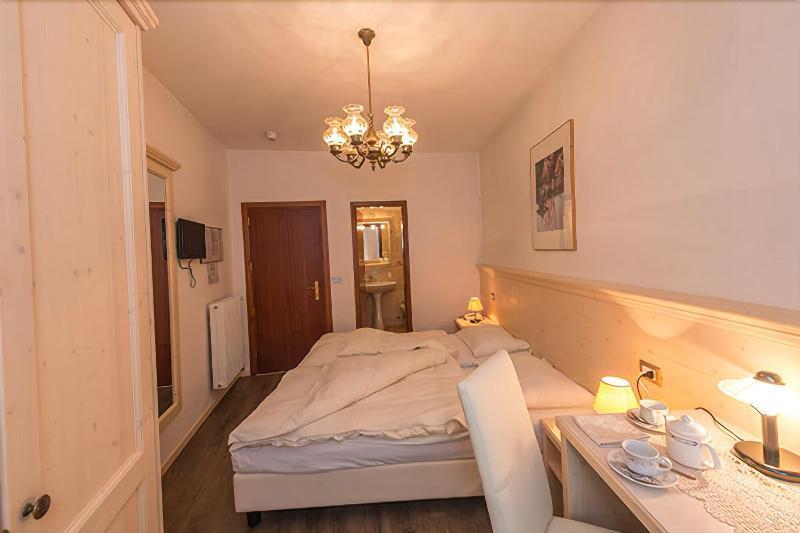 Albergo Antica Rosa Levico Terme Exterior foto